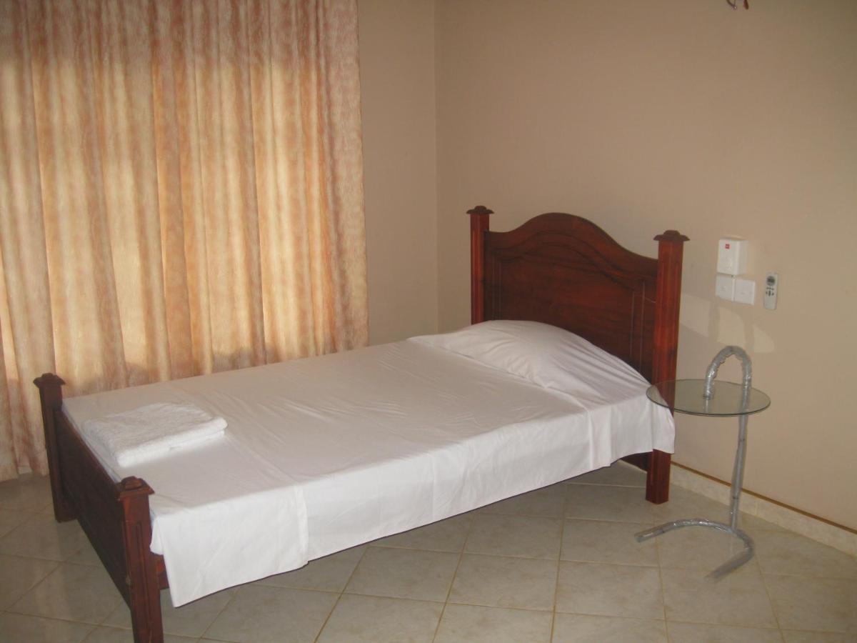 Mount House Hotel Apartment Dikwella Bagian luar foto