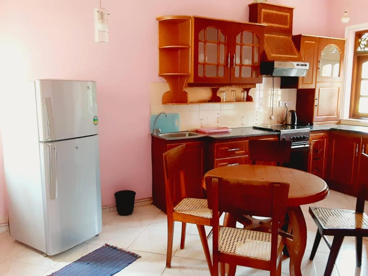 Mount House Hotel Apartment Dikwella Bagian luar foto