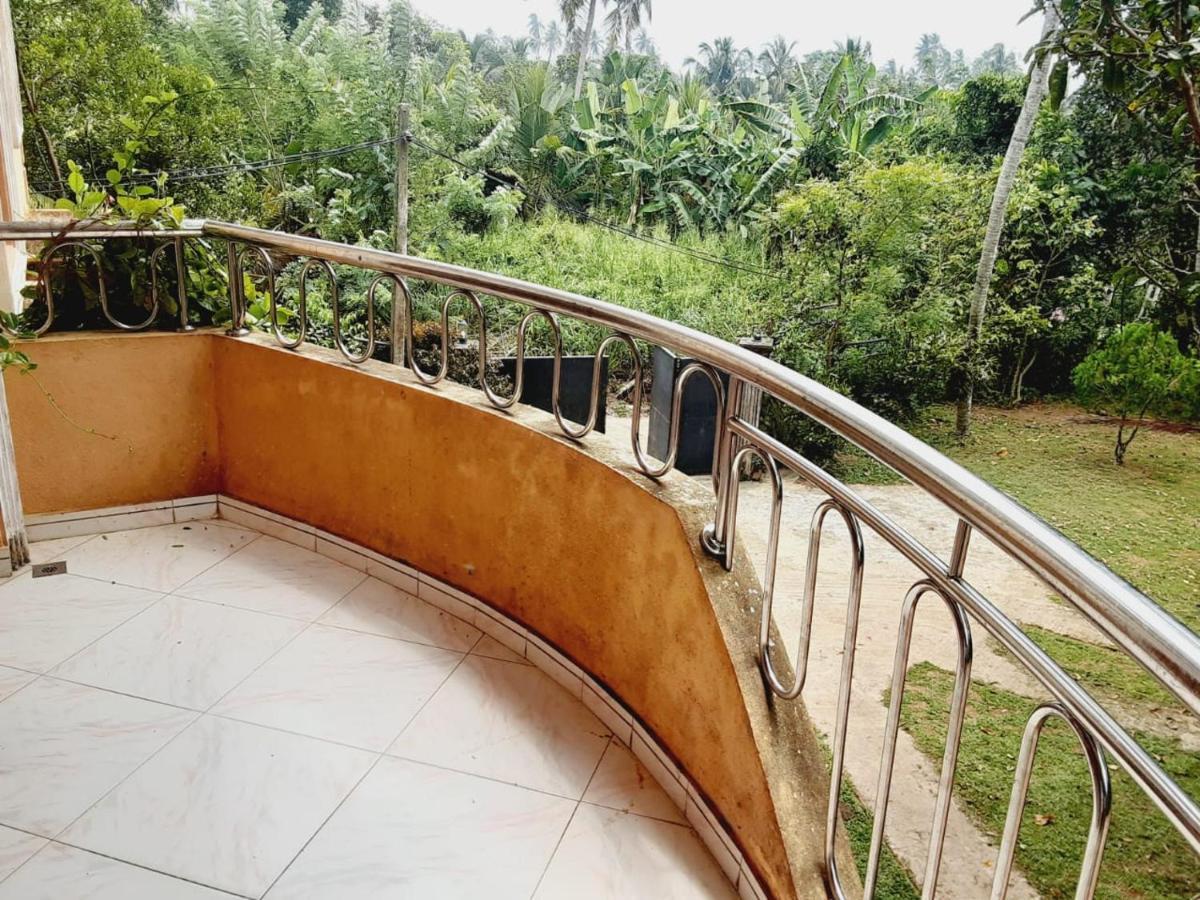Mount House Hotel Apartment Dikwella Bagian luar foto