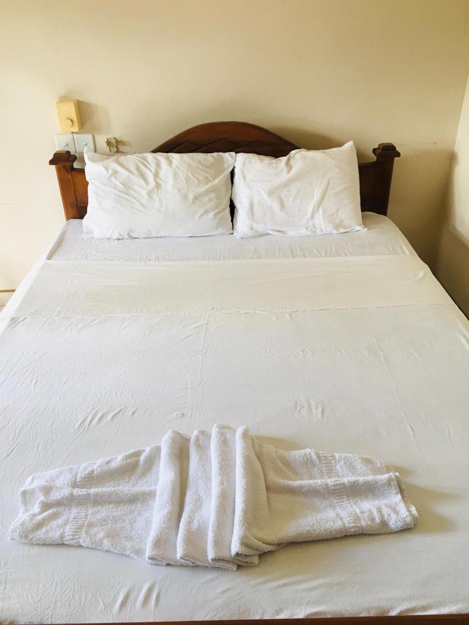 Mount House Hotel Apartment Dikwella Bagian luar foto